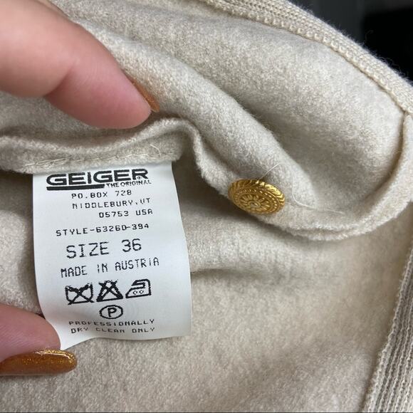 Vintage Geiger Collections Wool Button Up Coat - Picture 4 of 10